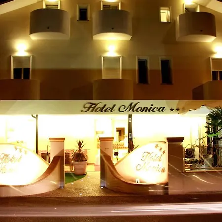 Monica Hotel 3*