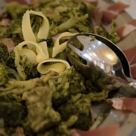 Monica Отель Траглиата