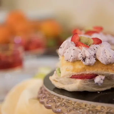 Ξενοδοχείο Monica