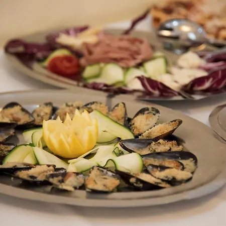 Monica Отель 3*